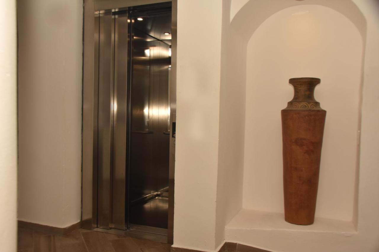 Apartahotel Luxury Two 5*