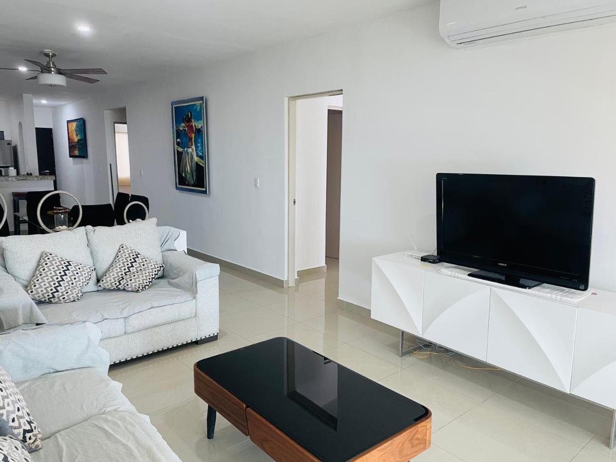Luxury Two Apartahotel 5*